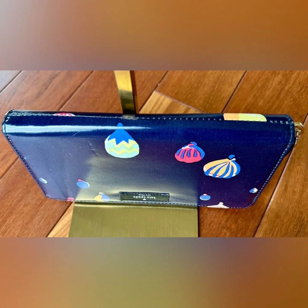 Kate Spade New York Hot Air Balloon Daycation Neda Continental Zip Wallet - Picture 4 of 9